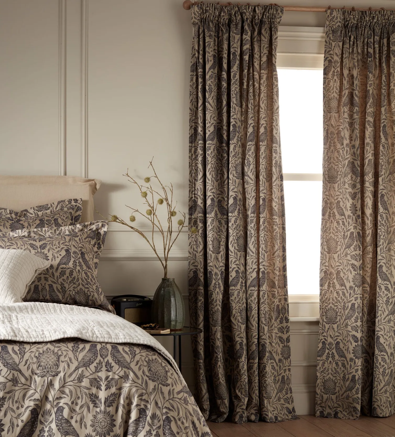Secret Linen Store Birdie Jacquard 100% Cotton Duvet Cover