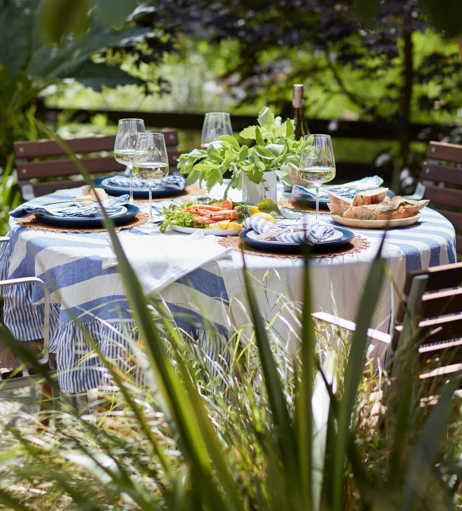 Secret Linen Store Cobalt Cora 100% Linen Frill Tablecloth