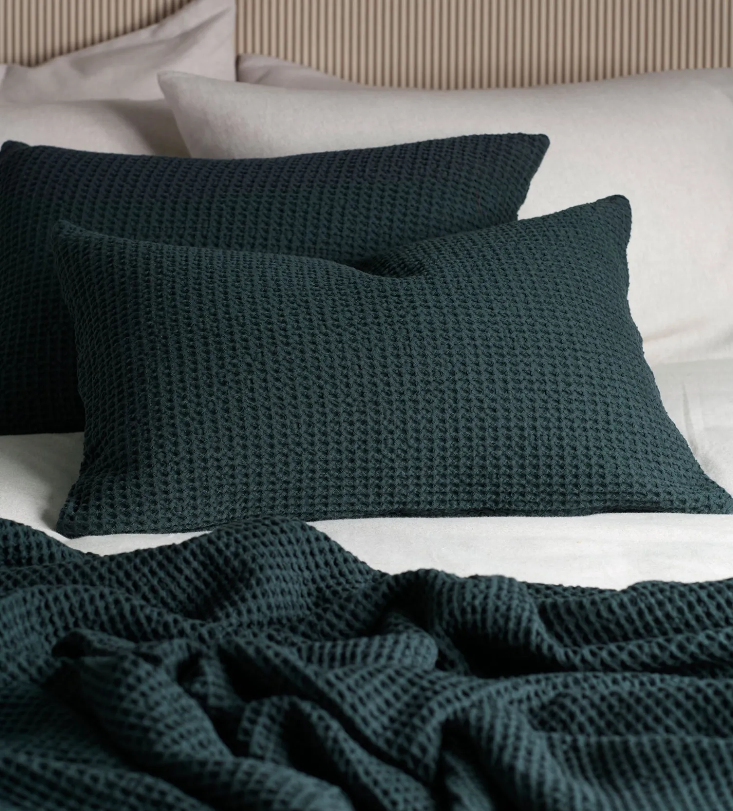 Secret Linen Store Darkest Spruce Big Waffle 100% Cotton Throw