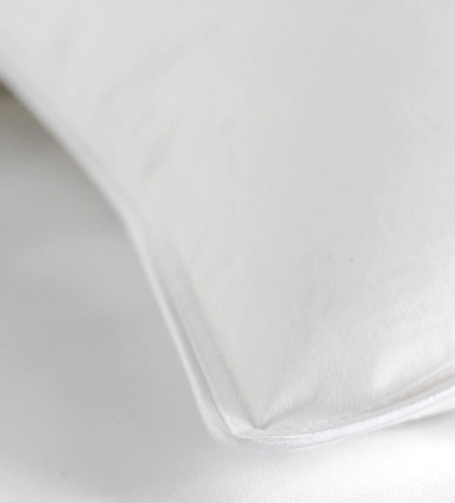 Secret Linen Store Divine Duck Duvet - 100% European Duck Down - King