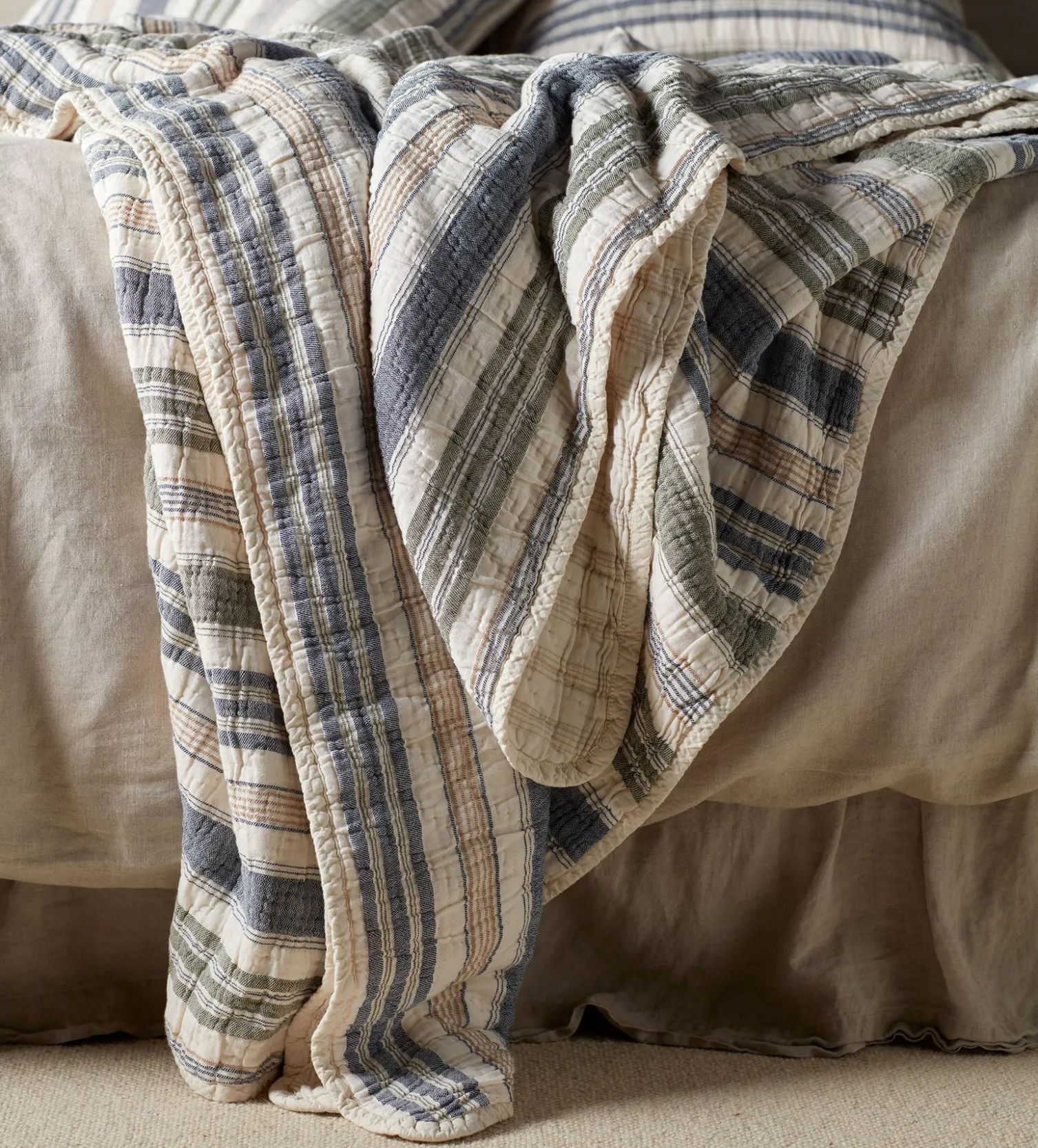 Secret Linen Store Magnus 100% Cotton Quilted Throw