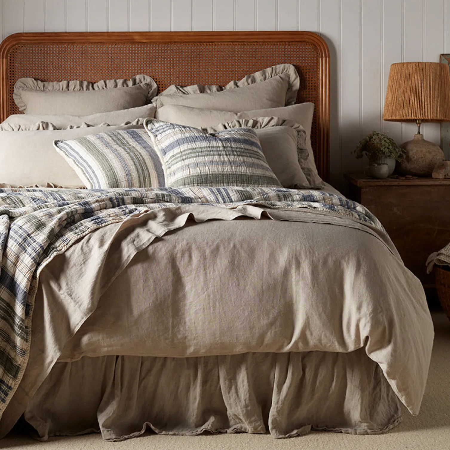 Secret Linen Store Magnus 100% Cotton Quilted Throw