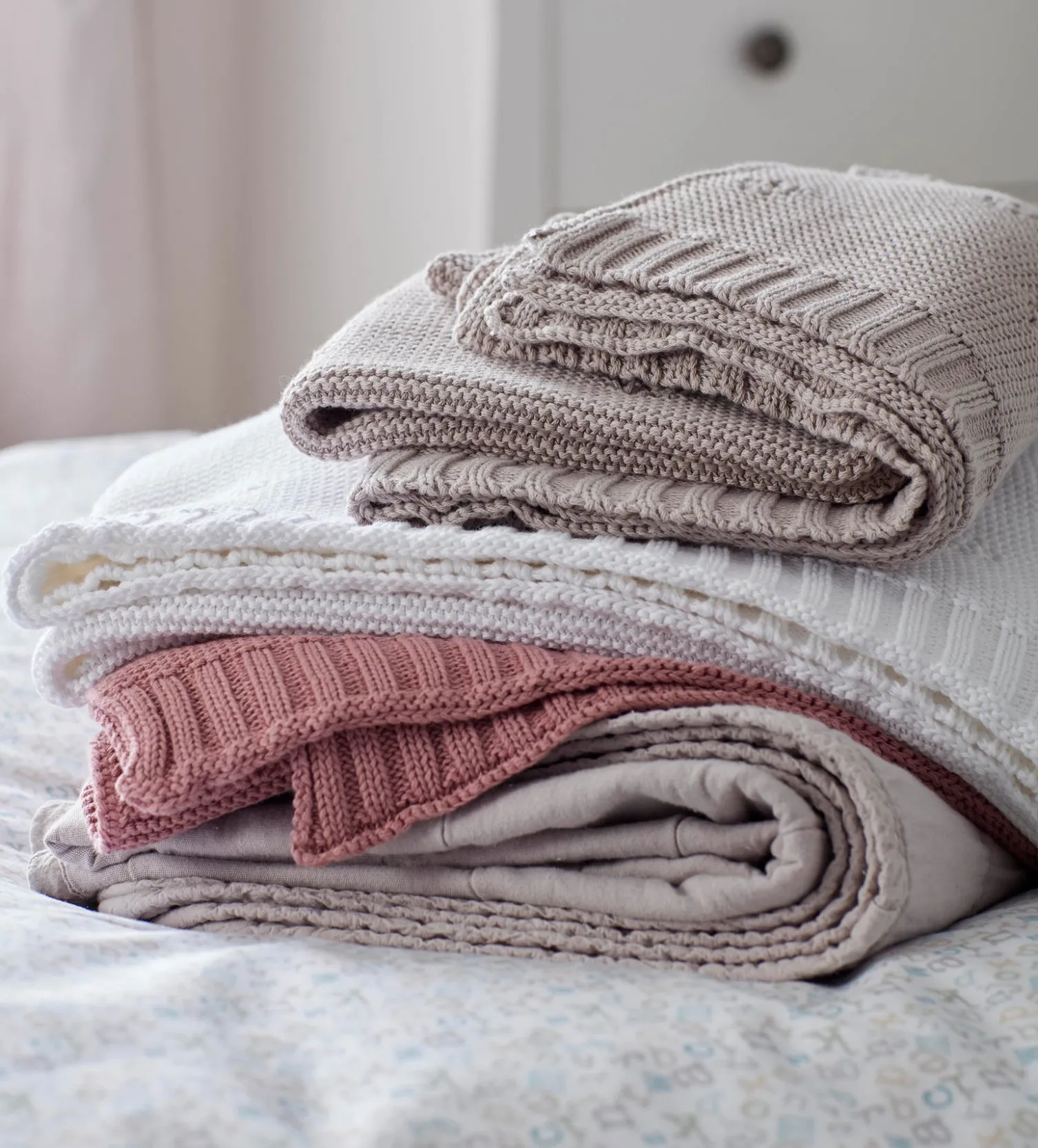 Secret Linen Store Bailey 100% Organic Cotton Knitted Baby Blanket