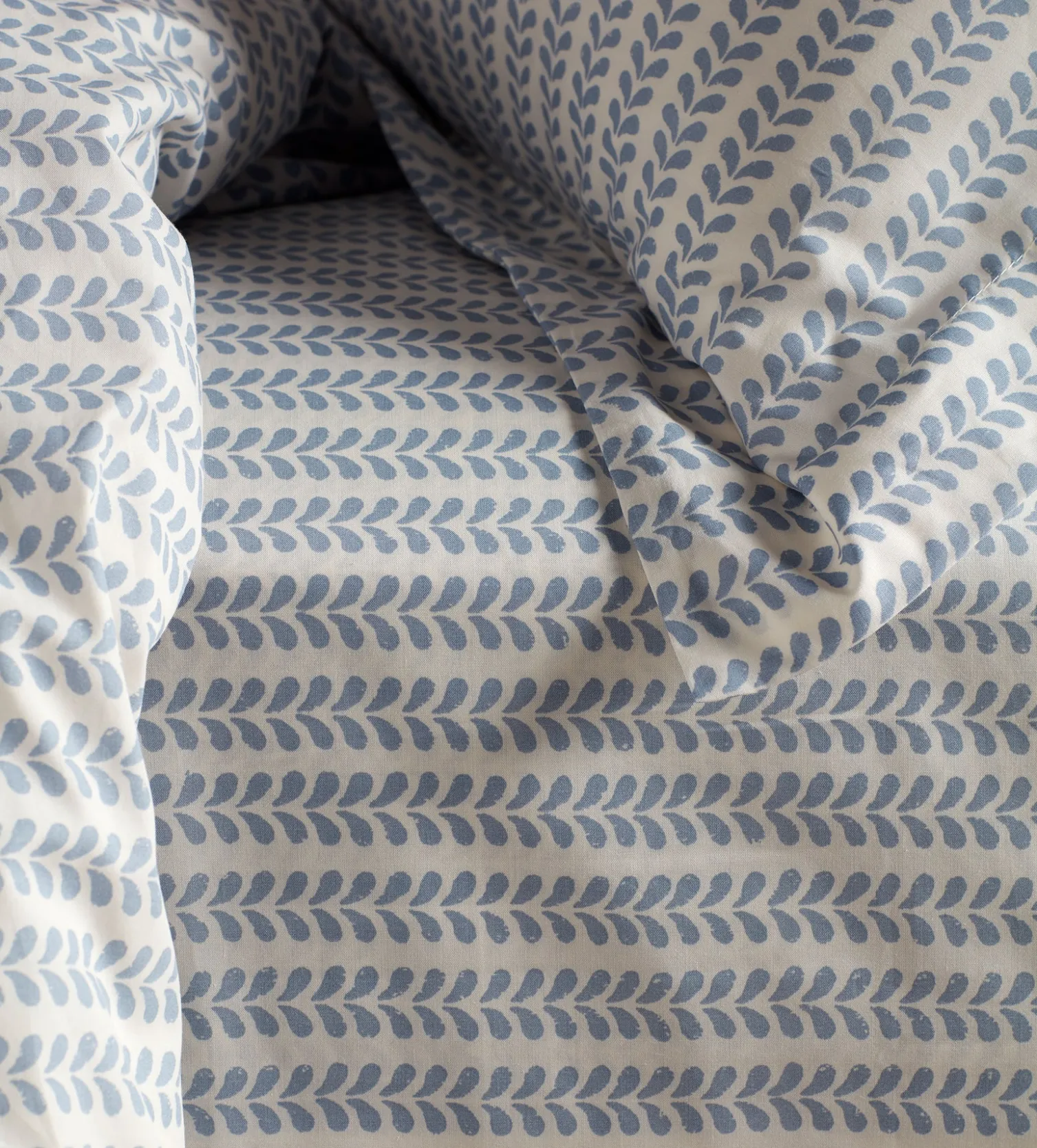 Secret Linen Store Blue Bindi 100% Cotton Fitted Sheet