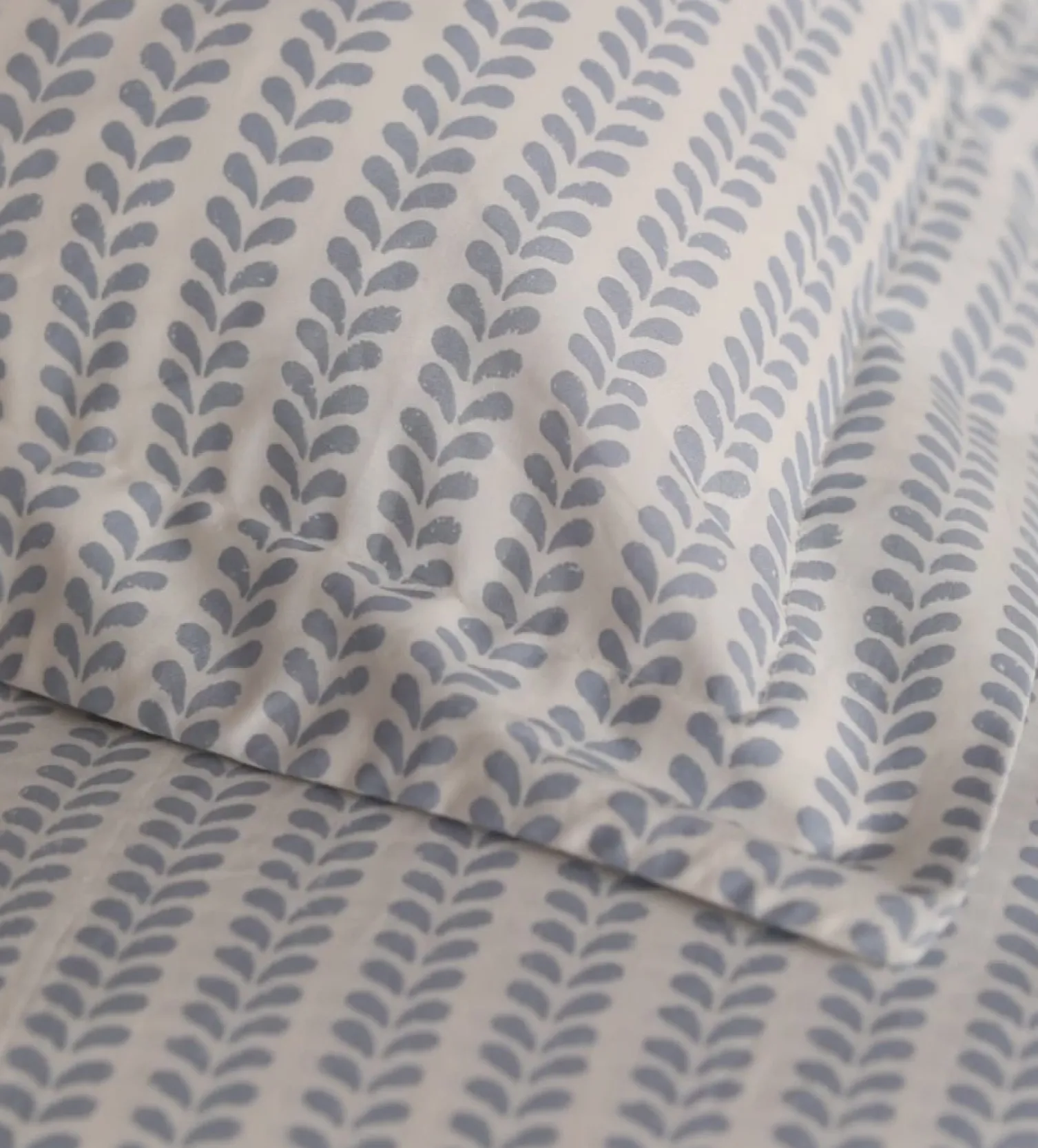 Secret Linen Store Blue Bindi 100% Cotton Fitted Sheet