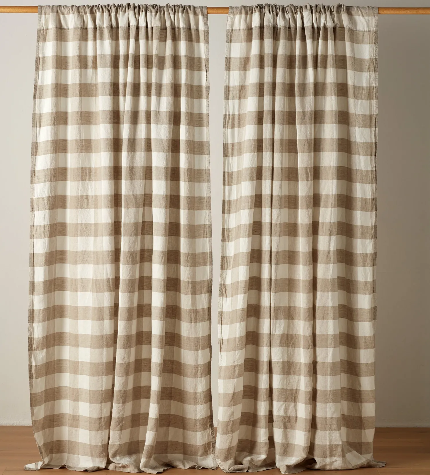 Secret Linen Store Gracie Gingham 100% Linen Loop Top Curtain (Single)