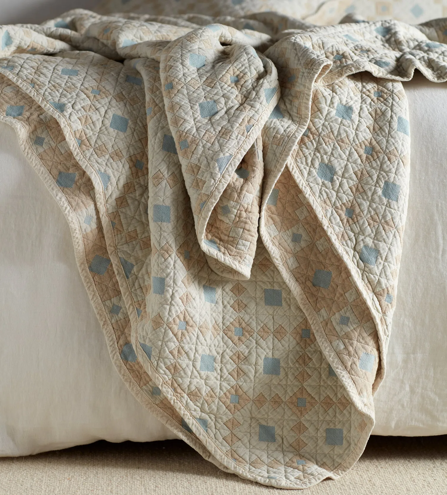 Secret Linen Store Pippa Patchwork 100% Cotton Quilted Throw