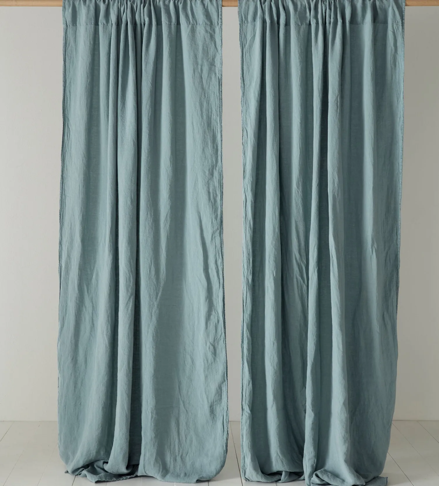 Secret Linen Store 100% Linen Loop Top Curtain (Single)