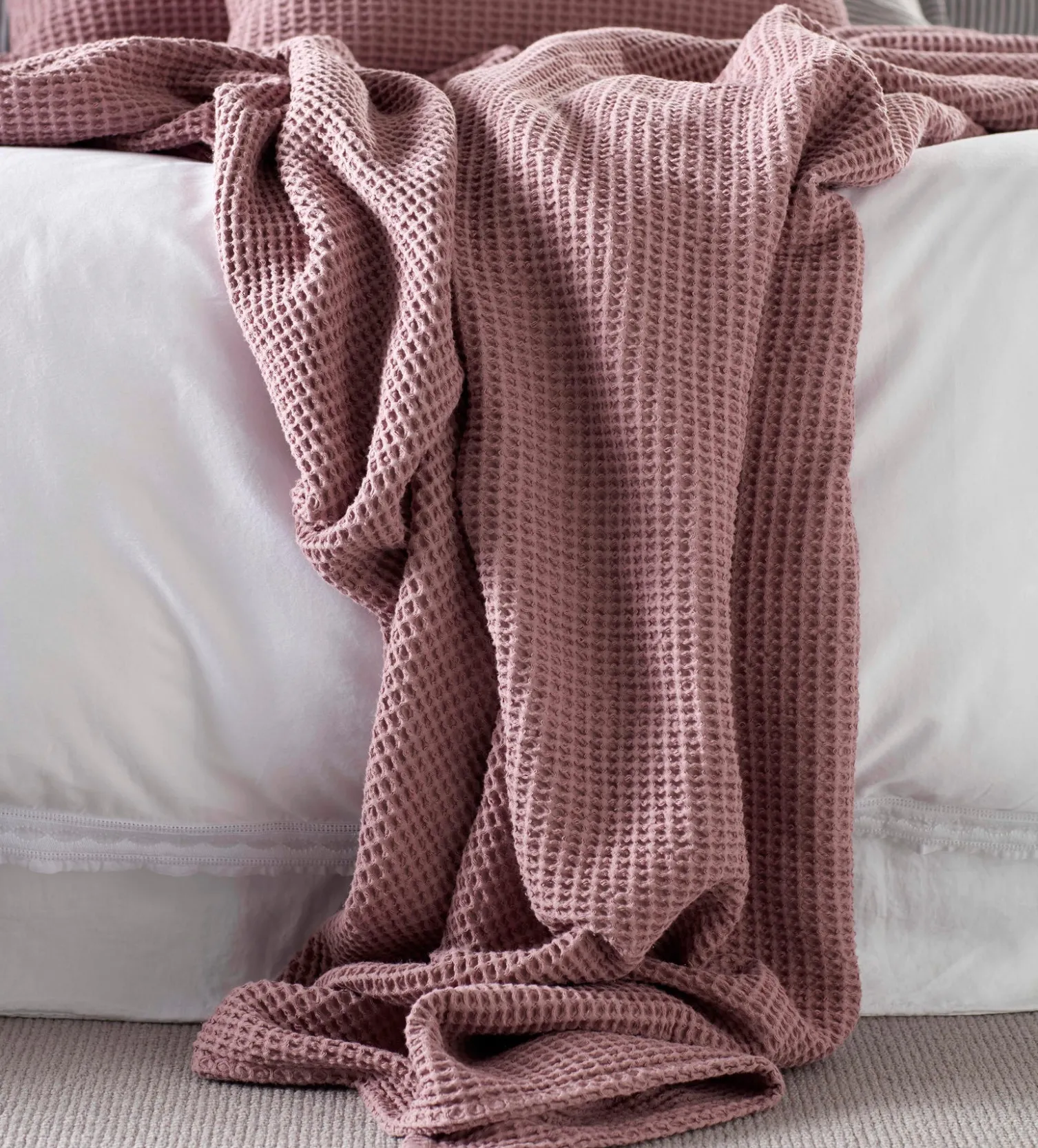 Secret Linen Store Big Waffle 100% Cotton Throw
