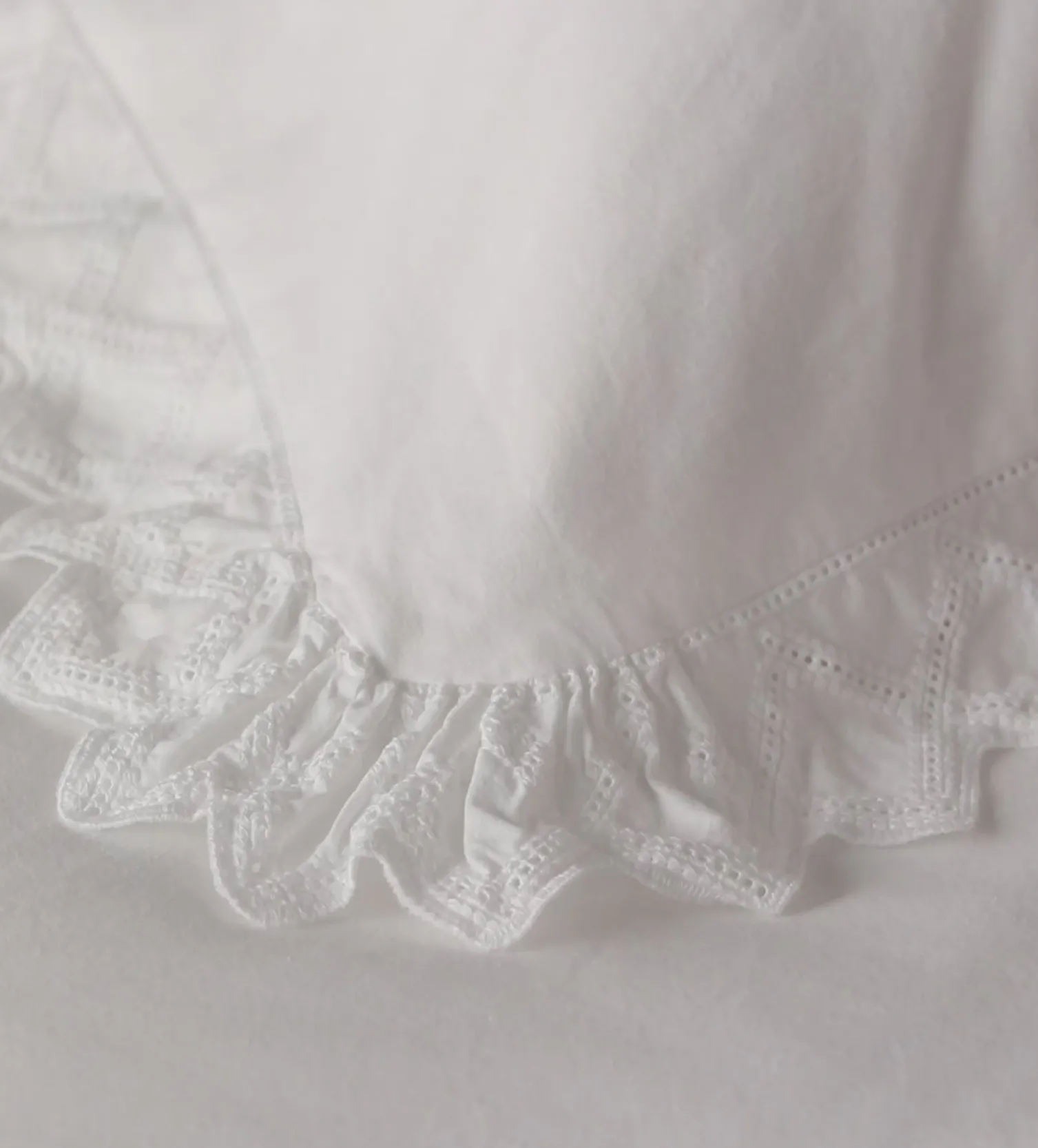 Secret Linen Store White Valerie 100% Cotton Pillowcase